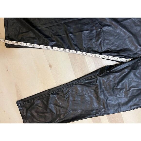 Abercrombie & Fitch Size 35 20R The 90’s Ultra High Rise Faux Leather Curve Love - Picture 11 of 11